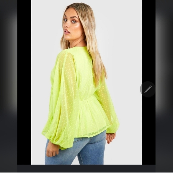 🍂🍁Boohoo Plus Dobby Mesh Puff Sleeve Smock Top 20 - Picture 2 of 5